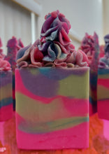 Load image into Gallery viewer, ISLAND OASIS SOAP BAR